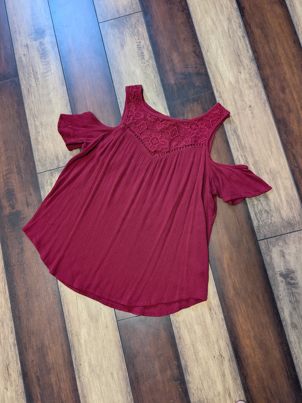 Women's Cold-Shoulder Top